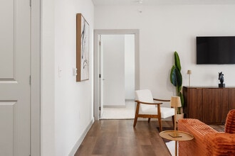 1301 Leah Ave, Unit SI FL1-ID1499094P in San Marcos, TX - Foto de edificio - Building Photo