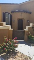 52430 Hawthorn Ct in La Quinta, CA - Building Photo
