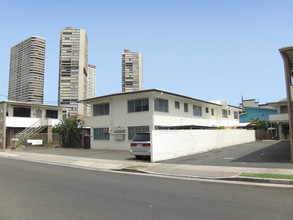 527 Lauiki St in Honolulu, HI - Foto de edificio - Building Photo