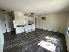 134 E Johnson in Madison, WI - Building Photo - Building Photo