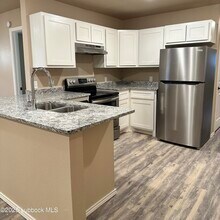 1103 Preston Trails in Wolfforth, TX - Building Photo - Building Photo