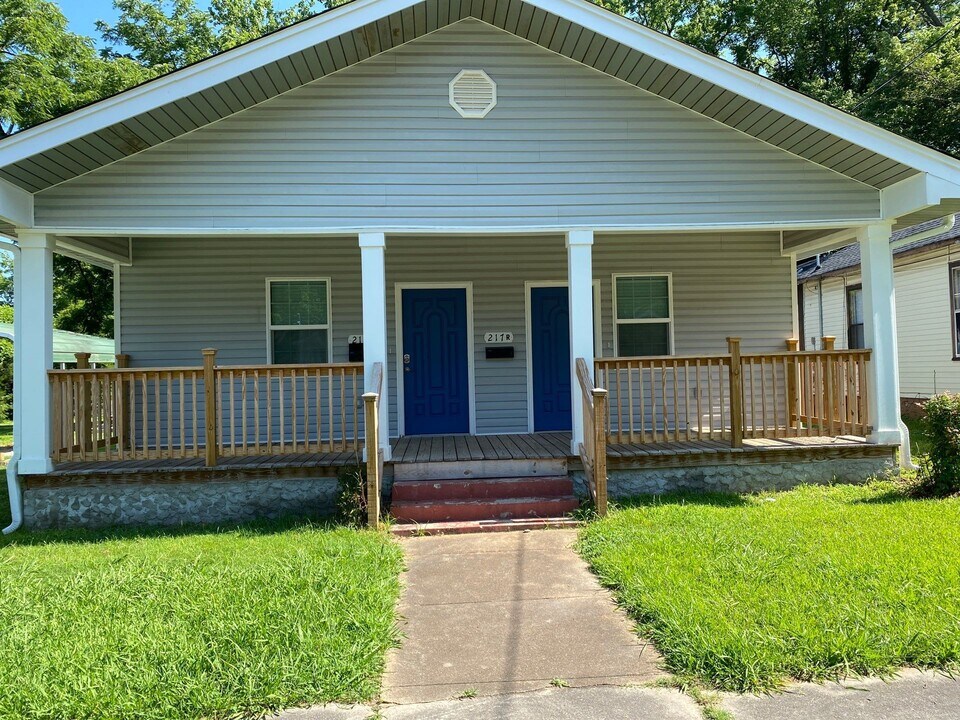 217 Walnut St, Unit L in Jackson, TN - Foto de edificio