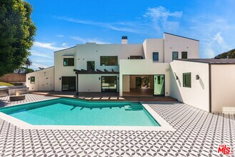 382 Aderno Way in Los Angeles, CA - Building Photo - Building Photo