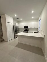 2889 SE 25th Ave in Homestead, FL - Building Photo - Building Photo