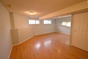 2206 Upland St in Prince George, BC - Building Photo