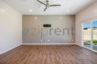 300 Playa Vis St in Horizon City, TX - Foto de edificio - Building Photo