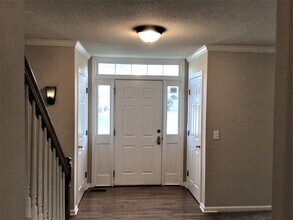 6323 Stonewick Dr in Jamestown, NC - Building Photo - Building Photo