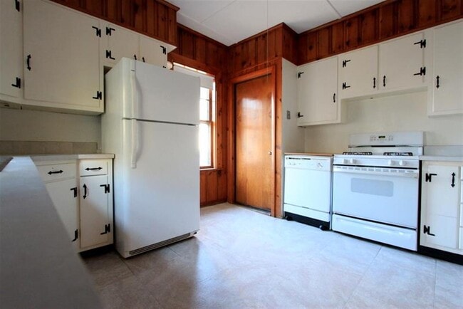 92 Rogers Ave, Unit 92 in Somerville, MA - Building Photo - Building Photo