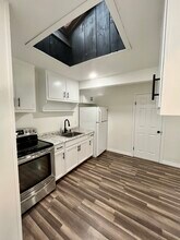 39 School House Rd, Unit In-Law in Old Saybrook, CT - Building Photo - Building Photo