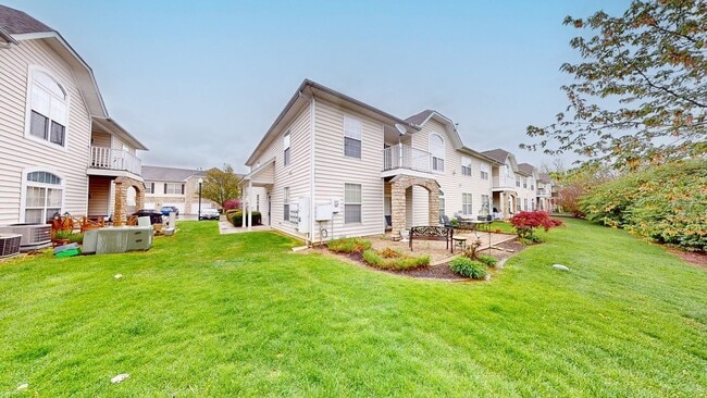 5003 Ivyvine Blvd in Dublin, OH - Building Photo - Building Photo