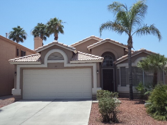 121 W Sagebrush St in Gilbert, AZ - Building Photo