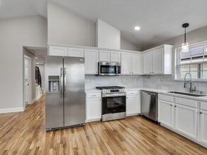 1105 Panama St in Houston, TX - Building Photo - Building Photo