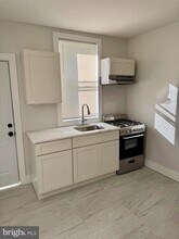 6308 N Lambert St in Philadelphia, PA - Building Photo - Building Photo