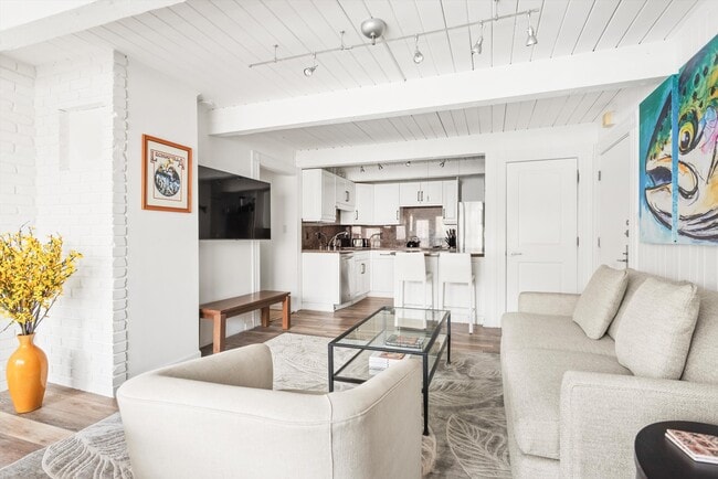 916 E Hopkins Ave in Aspen, CO - Building Photo - Building Photo