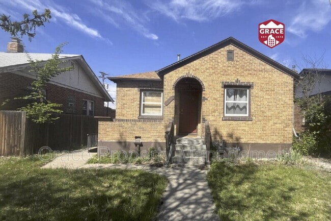 property at 2665 S Lincoln St