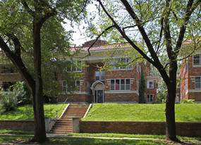 Smart Lofts on Gladstone Apartments