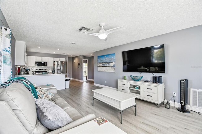 3160 Downing St in Clearwater, FL - Building Photo - Building Photo