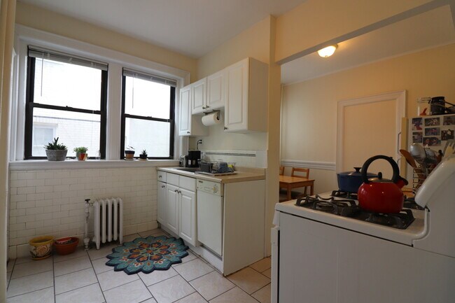 30 Park St in Brookline, MA - Building Photo - Building Photo