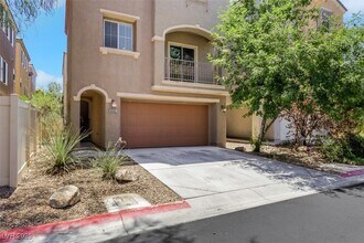 8685 Estrella Bonita Ct in Las Vegas, NV - Building Photo - Building Photo