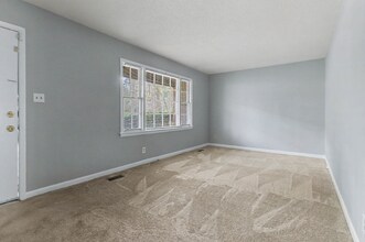 7606 Jennings Ln in Fayetteville, NC - Building Photo - Building Photo