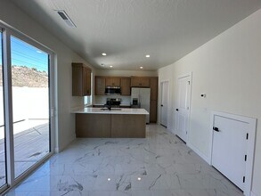 886 Willow Bnd Dr in Saint George, UT - Building Photo - Building Photo