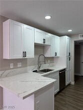 502 Escoto Pl in Henderson, NV - Foto de edificio - Building Photo