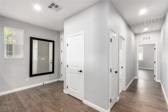5344 Bocopa St in Las Vegas, NV - Building Photo - Building Photo
