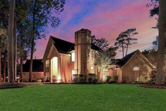 2103 7 Maples Dr in Houston, TX - Building Photo - Building Photo