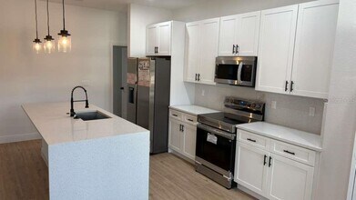 2380 W Gardenia Dr in Citrus Springs, FL - Building Photo - Building Photo