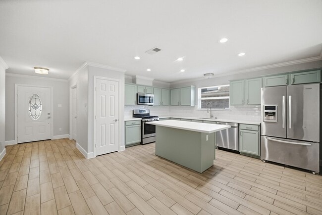 property at 3116 Creek Bank Ln