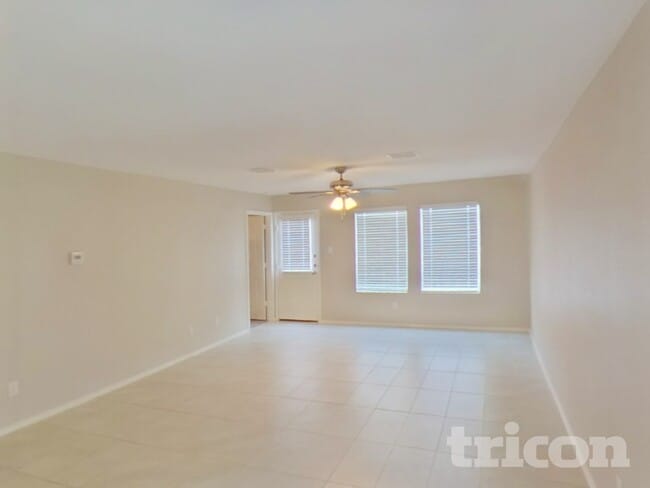 112 Cornstalk Ln in Princeton, TX - Foto de edificio - Building Photo