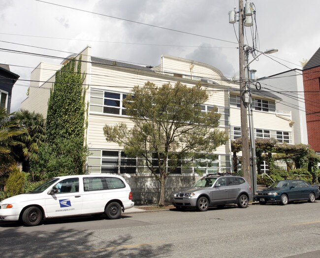 2910-2914 E Madison St in Seattle, WA - Foto de edificio - Building Photo
