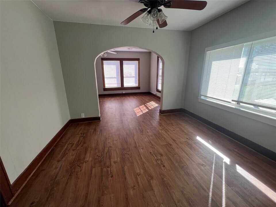 514 10th Ave N in Texas City, TX - Building Photo