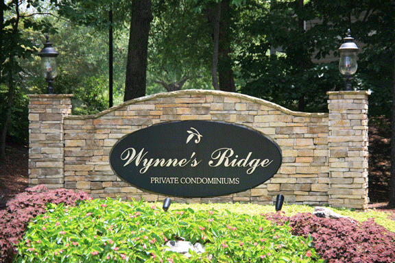 property at 615 Wynnes Ridge Cir SE