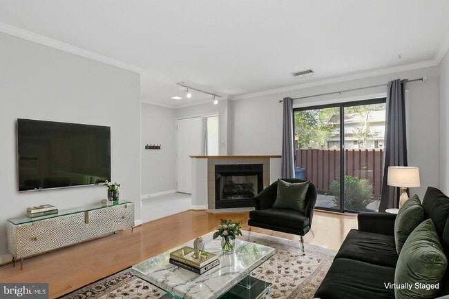 2369 Southgate Square in Reston, VA - Building Photo - Building Photo