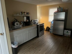 10 Cindy Dr in Nashua, NH - Building Photo - Building Photo