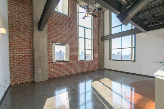 property at 3110 Thomas Ave