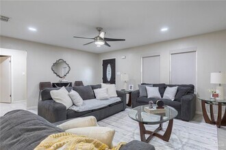 3501 Westway Ave in McAllen, TX - Building Photo - Building Photo