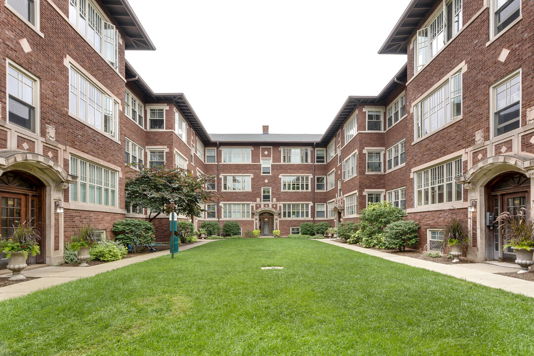 632 Hinman in Evanston, IL - Foto de edificio