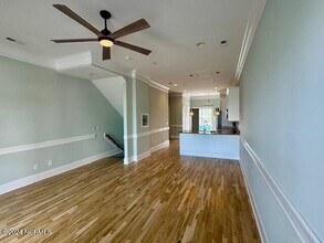 103 Charlotte Ave in Carolina Beach, NC - Foto de edificio - Building Photo