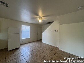 6707 Brothers Ln in San Antonio, TX - Building Photo - Building Photo