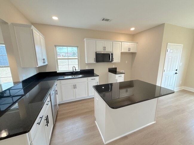 2828 Epping Way Dr in Memphis, TN - Building Photo - Building Photo