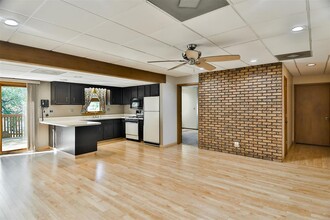 514 Windsor Rd in Loves Park, IL - Building Photo - Building Photo