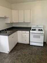 186 Claremont Ave, Unit Rear in Buffalo, NY - Building Photo - Building Photo