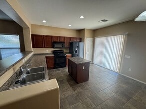 34337 S Ranch Rd in Red Rock, AZ - Building Photo - Building Photo