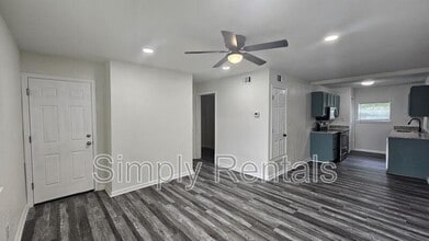 403 Main St in Mount Vernon, TX - Building Photo - Building Photo