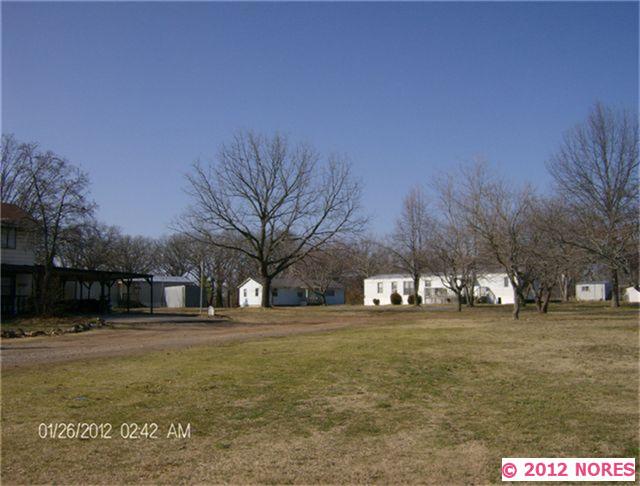 1615 N Jones Ave in Tahlequah, OK - Building Photo