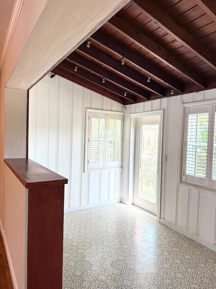 1527 Mayo St in Hollywood, FL - Foto de edificio - Building Photo