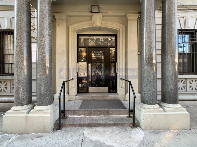 12 Pinehurst Ave in New York, NY - Building Photo - Building Photo