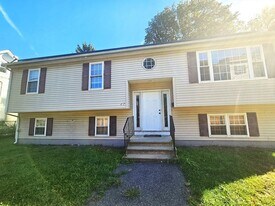 17 Baxendale Ave, Unit #2 in Brockton, MA - Building Photo